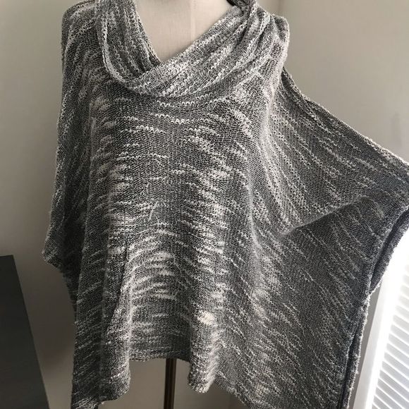 Splendid Sweaters - Splendid Cowl Neck Textured Kangaroo Pocket Poncho